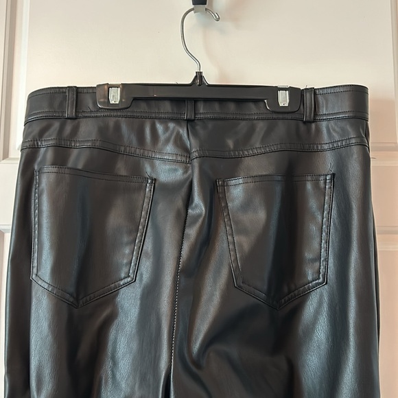 Zara pleather skinny pants - Picture 5 of 6